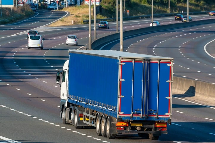 large vehicle accident in portland highway